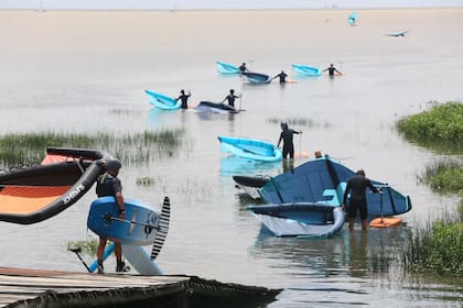 La portabilidad de los equipos es una de las claves del éxito del wingfoil 
Foto: Mauro Alfieri