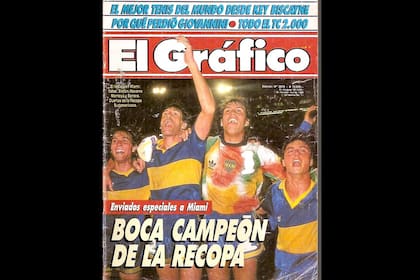 La portada de la revista El Gráfico de marzo de 1990. Boca campeón de la Recopa, sin publicidad en su camiseta