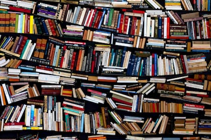 La posibilidad de adaptar novelas como “Adiós a las armas” o “El sonido y la furia” puede dar lugar a nuevas interpretaciones en cine, teatro o literatura. Foto: Archivo.