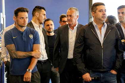 La postura de Alfaro sobre el superclásico ya cansa entre los dirigentes del club