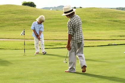 La práctica de golf es un gran atractivo de la ciudad