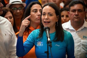 La oposición venezolana define a su candidato para enfrentar a Maduro con Corina Machado como favorita