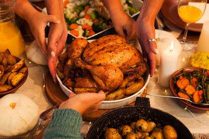 La preparación del pavo y otros platos se ha convertido en una tradición del Día de Acción de Gracias