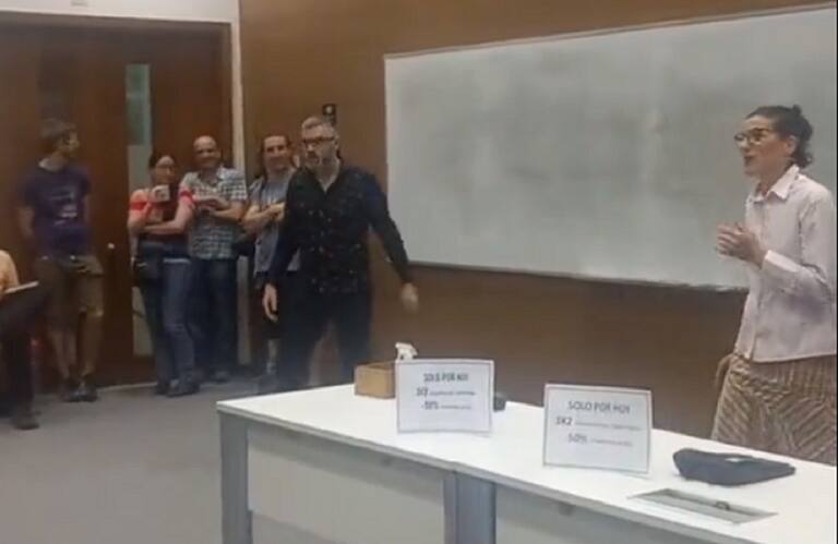 Video: en una clase de la UBA escenificaron cómo sería la universidad pública en un eventual gobierno de Milei