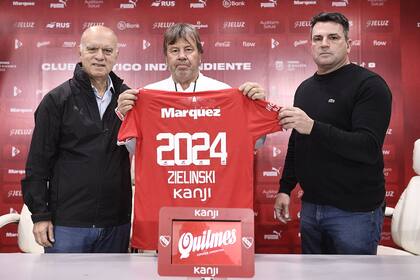 La presentación de Ricardo Zielinski como nuevo director técnico de Independiente