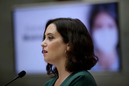 La presidenta de la Comunidad de Madrid, Isabel Díaz Ayuso, presenta las nuevas medidas que pondrá en marcha el Gobierno regional para combatir al coronavirus