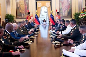 Delcy Rodríguez avanza con la purga de los aliados de Maduro y destituye a un histórico diplomático