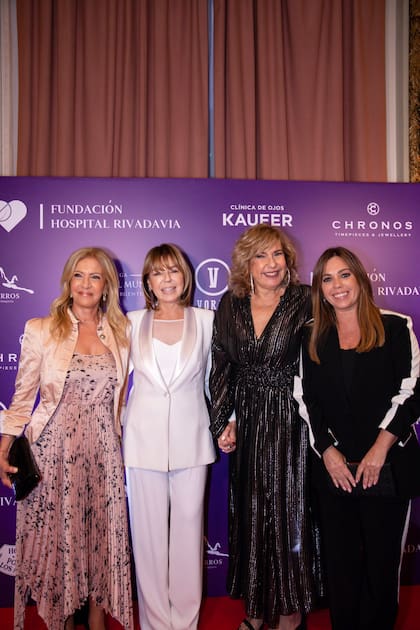 La presidente recibe a Susana Roccasalvo, Goergina Barbarossa y Pía Shaw