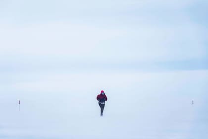 La primera carrera fue en la Antártida, con temperaturas de -9 °C y un circuito que obligaba a pisar con cuidado (runningwarrier)