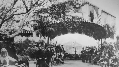 La primera Exposición celebrada en 1875, en un terreno de la calle Florida