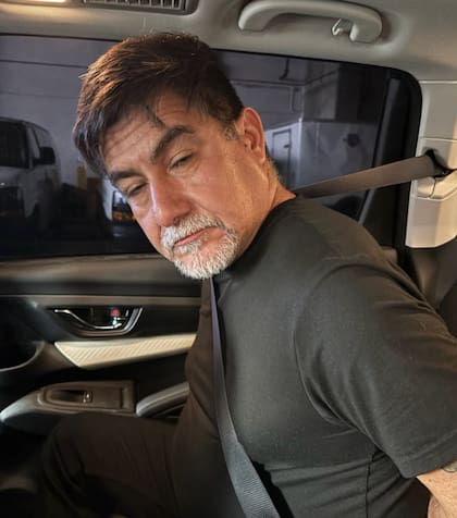 La primera foto de David Huerta durante su detención