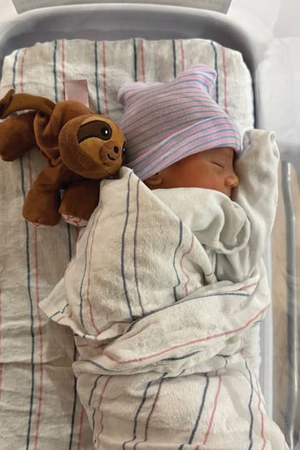 La primera foto del bebé que compartieron sus padres para anunciar su nacimiento, el 17 de
diciembre