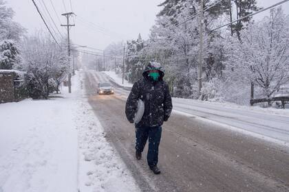 La primera nevada del año en Bariloche en plena cuarentena