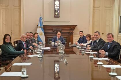 La primera reunión de Guillermo Francos como Jefe de Gabinete