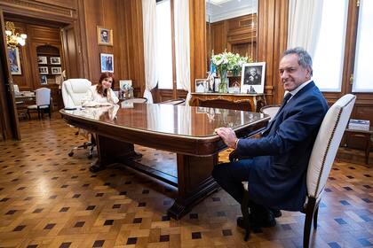 La primera reunión de la semana pasada fue entre Daniel Scioli y Cristina Kirchner