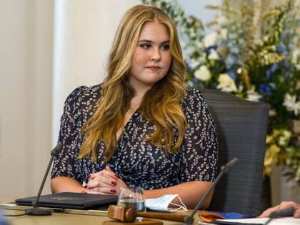 La princesa Amalia cumplió 18 años y su festejo desató una polémica en Holanda