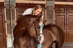 La princesa Amalia se fracturó el brazo tras caerse de su caballo y deberá ser operada (Foto: Instagram @queen.maxima)