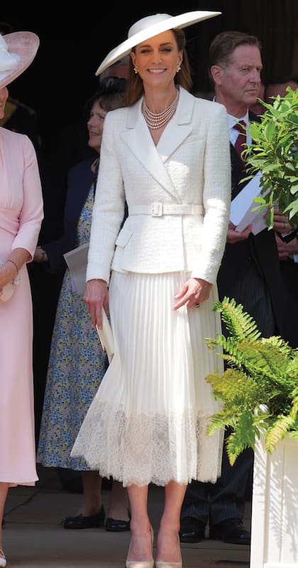 La princesa Kate de Gales ocupó el puesto número 7. Gastó 82.238 euros y estrenó 75
piezas