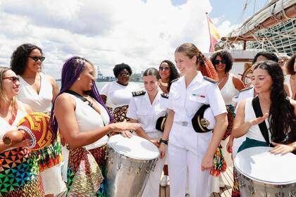 La princesa Leonor, en la parada en Salvador de Bahia.