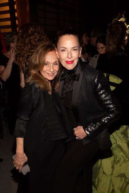 La productora y estilista Lucía Uriburu y la maquilladora Regina Kuligovsky.