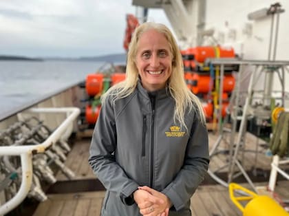 La profesora Evi Nomikou dice que el trabajo mapeará las áreas peligrosas del volcán