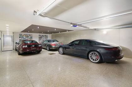 La propiedad australiana tiene cochera para hasta cuatro autos