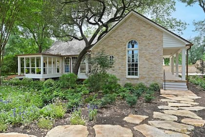 La propiedad conserva la arquitectura original de los años 40