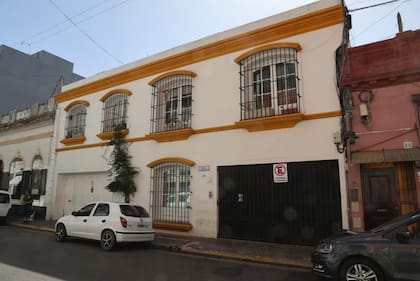 La propiedad, en pleno San Telmo, tiene cámaras de seguridad y un sistema de claves para ingresar.