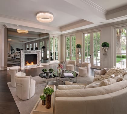 La propiedad también incluye un cine de última generación, gimnasio y habitaciones para el personal