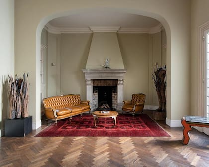 La propiedad tiene más de una sala de estar