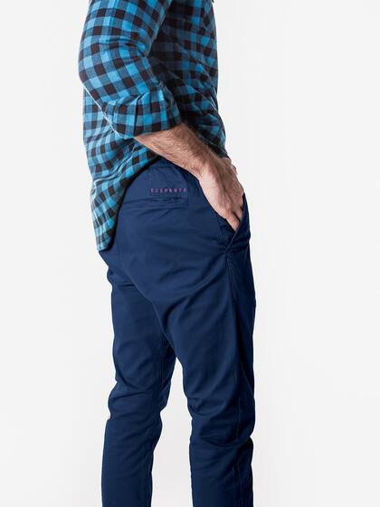 La propuesta de Elepants ofrece pantalones de diseño que aúnan comodidad y sustentabilidad, realizados bajo una práctica que compensó las emisiones de dióxido de carbono emitidas para su fabricación