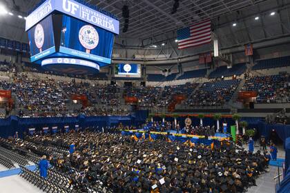 La propuesta de eliminación gradual afectaría directamente los costos de matrícula para los estudiantes indocumentados en Florida