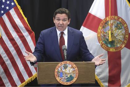 La propuesta de Ron DeSantis impide que las autoridades locales prohíban embarcaciones en función del tipo de combustible que utilizan