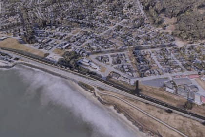 La propuesta evalúa mover la ruta tierra adentro y elevar su nivel