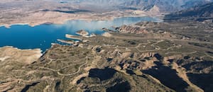 Crean un novedoso “pueblo de montaña” contemporáneo
