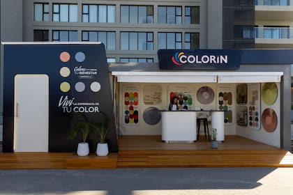 La propuesta propone al color como herramienta de bienestar, acompañamiento emocional y conexión con los espacios.