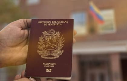 La prórroga de su pasaporte venezolano hizo dudar a los funcionarios estadounidenses de su validez
