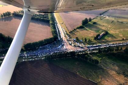 La protesta en Avellaneda, Santa Fe, vista desde un avión