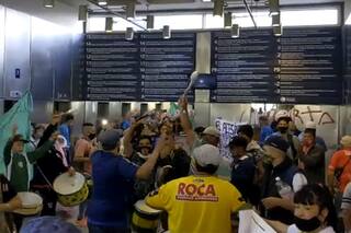 Cárceles. Familiares de presos tomaron el hall del Ministerio de Justicia