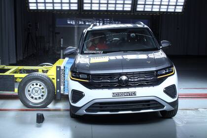 La prueba de choque lateral del Volkswagen T-Cross