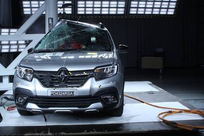 La prueba de impacto lateral de LatinNCAP del Sandero