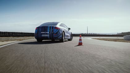 La pruebas del nuevo sistema de dirección por cable de Mercedes Benz