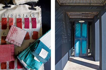 La puerta de entrada ofrece un guiño de color que remite a las pinturas de Mark Rothko.
