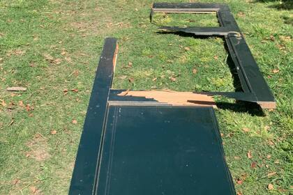 La puerta del puesto fue destrozada a golpes y se llevaron pertenencias del puestero