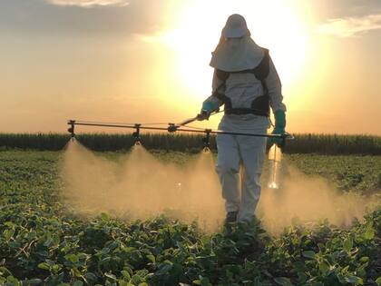 La pulverización con una de las mochilas