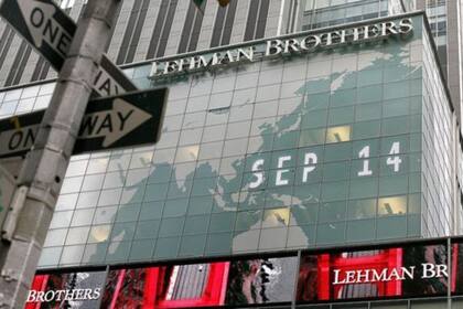 La quiebra del banco de inversión Lehman Brothers desató una crisis financiera sin precedentes en 2008