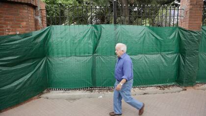 El uso que se le dará a ese espacio es similar al de una plaza o parque público, pero con un funcionamiento limitado. Habrá un horario de apertura y cierre de las rejas, que se anunciará con la inauguración del lugar