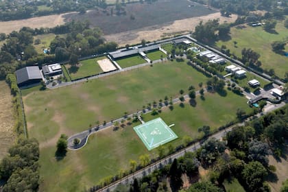 La quinta de Villa Rosa atribuida a altos dirigentes de la AFA