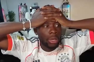 La reacción de Alphonso Davies al ver la grave y dolorosa lesión de su compañero Musiala