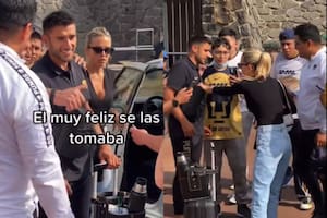La novia de Toto Salvio se peleó con un grupo de fans que quería fotos con el jugador y los amenazó